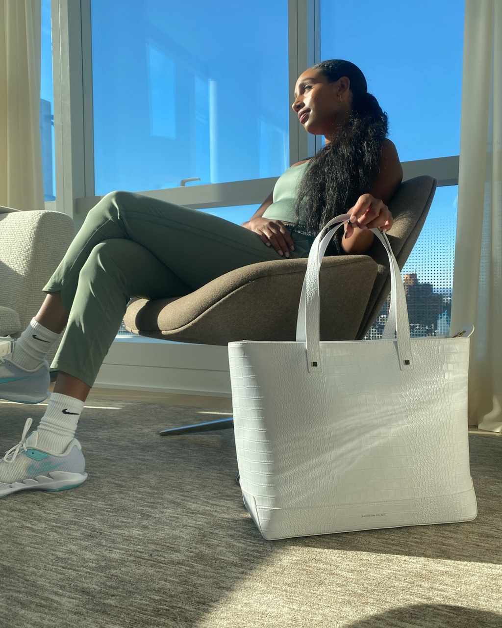 THE TOTE - WHITE CROC
